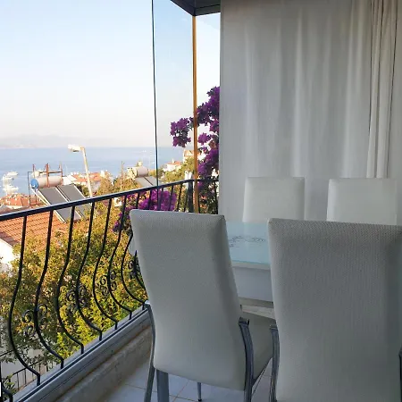 Large Duplex Apartment With Amazing Sea View Apartamento